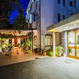 4* Hotel Il Querceto